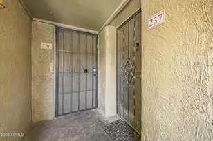 1701 W Tuckey Ln, Phoenix, AZ 85015 - Photo 1