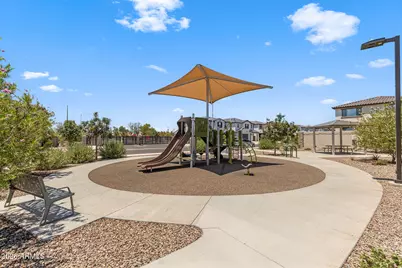 7435 N 74th Avenue, Glendale, AZ 85303 - Photo 11