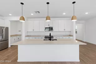 7435 N 74th Ave, Glendale, AZ 85303 - Photo 23