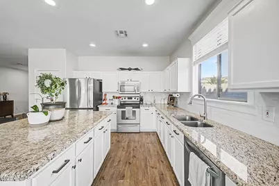 11937 W Monroe Street, Avondale, AZ 85323 - Photo 9