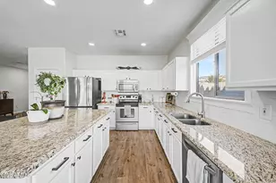 11937 W Monroe St, Avondale, AZ 85323 - Photo 9
