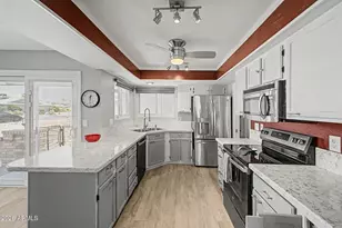 13518 W Spring Meadow Dr, Sun City West, AZ 85375 - Photo 3