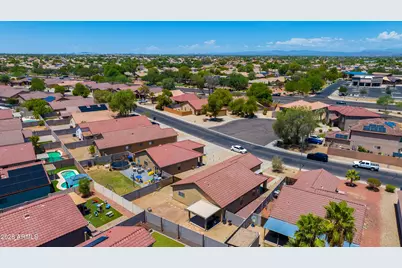15605 W Caribbean Lane, Surprise, AZ 85379 - Photo 27