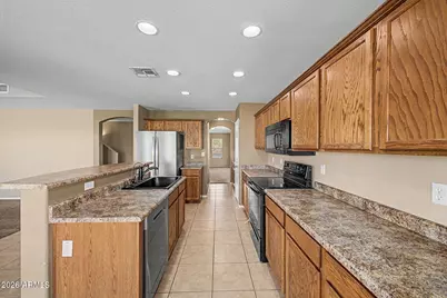 357 S 151st Avenue, Goodyear, AZ 85338 - Photo 17