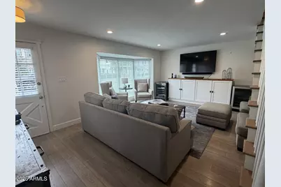 4061 E Campbell Avenue E, Phoenix, AZ 85018 - Photo 3