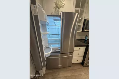4061 E Campbell Avenue E, Phoenix, AZ 85018 - Photo 9