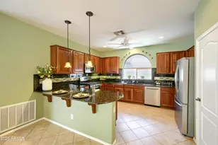 5467 S Almond Dr, Gilbert, AZ 85298 - Photo 7