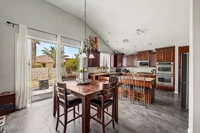 8606 W Morten Avenue, Glendale, AZ 85305 - Photo 13