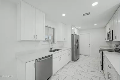 26621 S Shumaker Drive, Sun Lakes, AZ 85248 - Photo 17