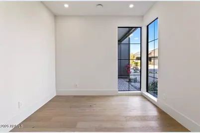8425 S 10th Lane #1, Phoenix, AZ 85041 - Photo 21