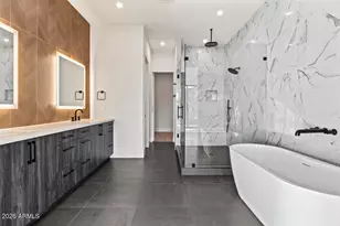 8425 S 10th Ln, Phoenix, AZ 85041 - Photo 31