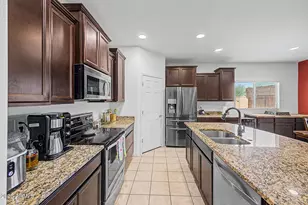 26150 W Wahalla Ln, Buckeye, AZ 85396 - Photo 11