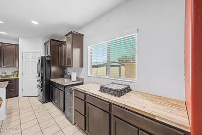 26150 W Wahalla Lane, Buckeye, AZ 85396 - Photo 13