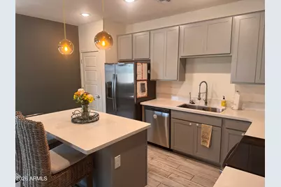 2764 E Sequoia Drive, Phoenix, AZ 85050 - Photo 3