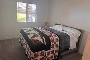 2764 E Sequoia Dr, Phoenix, AZ 85050 - Photo 11