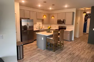 2764 E Sequoia Dr, Phoenix, AZ 85050 - Photo 7