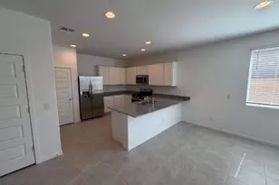 11023 W Atlantis Wy, Tolleson, AZ 85353 - Photo 5