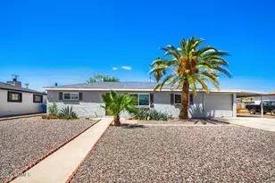 2818 W Echo Ln W, Phoenix, AZ 85051 - Photo 1
