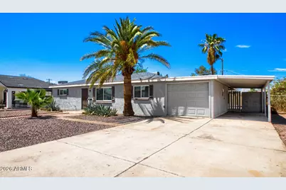 2818 W Echo Lane W, Phoenix, AZ 85051 - Photo 3