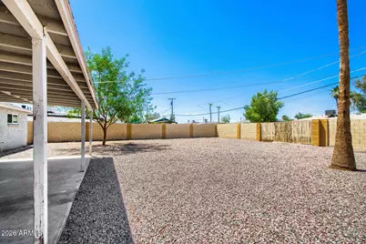 2818 W Echo Lane W, Phoenix, AZ 85051 - Photo 25