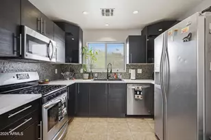 1425 S Lindsay Rd, Mesa, AZ 85204 - Photo 13