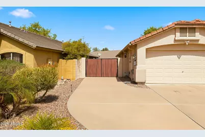 3416 W Patrick Lane, Phoenix, AZ 85027 - Photo 9