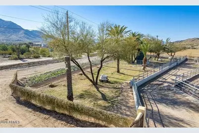 3232 W Carver Road, Laveen, AZ 85339 - Photo 23