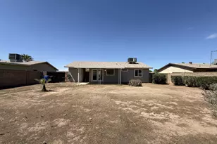 1491 W Mohawk Ln, Phoenix, AZ 85027 - Photo 17