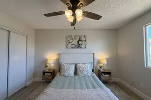 1491 W Mohawk Ln, Phoenix, AZ 85027 - Photo 9