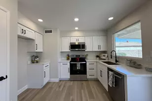 1491 W Mohawk Ln, Phoenix, AZ 85027 - Photo 1