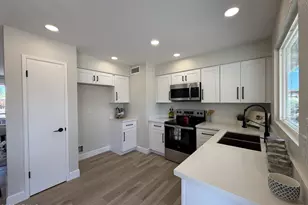 1491 W Mohawk Ln, Phoenix, AZ 85027 - Photo 5