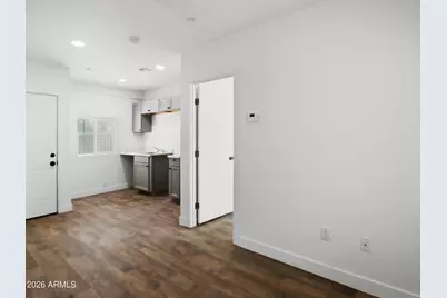 338 N 1st Street, Avondale, AZ 85323 - Photo 3