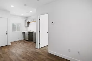 338 N 1st St, Avondale, AZ 85323 - Photo 3