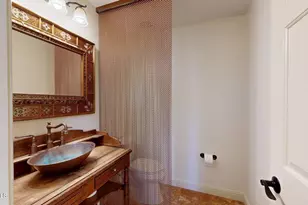 8100 E Camelback Rd, Scottsdale, AZ 85251 - Photo 27