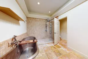8100 E Camelback Rd, Scottsdale, AZ 85251 - Photo 23