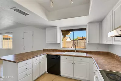 1056 W Hackamore Street, Mesa, AZ 85201 - Photo 7
