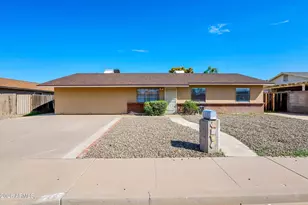1056 W Hackamore St, Mesa, AZ 85201 - Photo 3