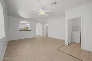 823 W Lydia Ln, Phoenix, AZ 85041 - Photo 17