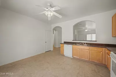 823 W Lydia Lane, Phoenix, AZ 85041 - Photo 11