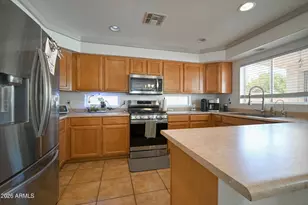 31686 N Bobcat Way, San Tan Valley, AZ 85143 - Photo 9