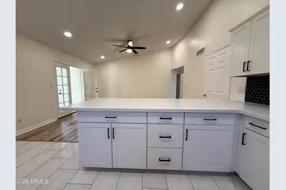 6502 E Grandview Drive, Scottsdale, AZ 85254 - Photo 13