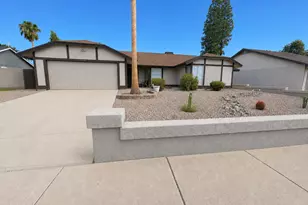 7925 W Dreyfus Dr, Peoria, AZ 85381 - Photo 1