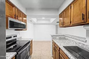 10610 S 48th St, Phoenix, AZ 85044 - Photo 11