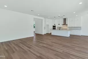3723 E Fawn Dr, Phoenix, AZ 85042 - Photo 17