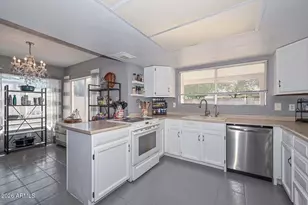5825 W Crocus Dr, Glendale, AZ 85306 - Photo 13