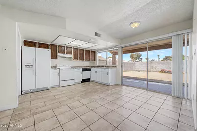 4447 N 77th Drive, Phoenix, AZ 85033 - Photo 9