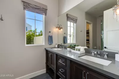 4408 N 37th Way, Phoenix, AZ 85018 - Photo 13