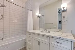 4408 N 37th Wy, Phoenix, AZ 85018 - Photo 17