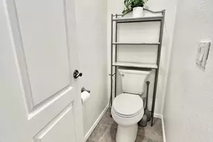 6914 S 22nd Ln, Phoenix, AZ 85041 - Photo 15
