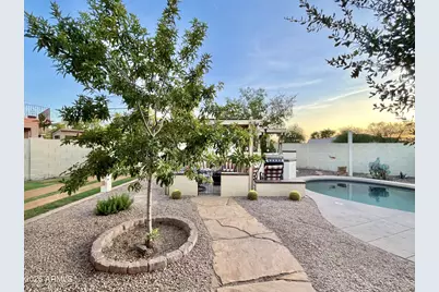6914 S 22nd Lane, Phoenix, AZ 85041 - Photo 29